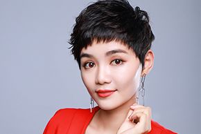 海口红妆化妆培训：如何提升女人味？试试这款妆容