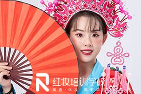 海口彩妆好不好学，想当彩妆师要去哪里学？