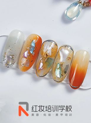 海口美甲培训学校哪家靠谱_鎏金琥珀美甲作品简单易学！